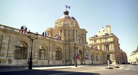 Le Palais du Luxembourg, siège du Sénant - Image libre de droit
