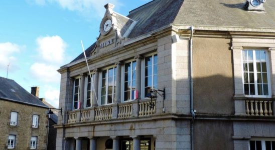 la mairie de gorron dans le nord de la Mayenne