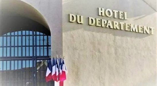 la façade du conseil départemental de la Mayenne