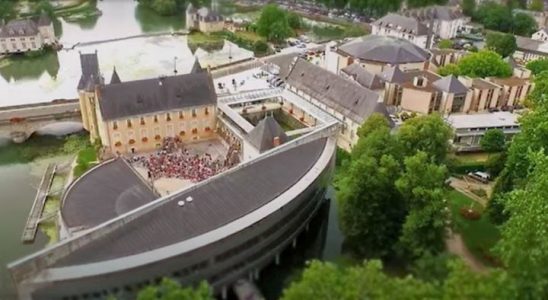 Une aérienne de la ville de La Flèche, en Sarthe