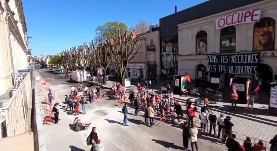 Occupation du Théatre de Laval en Mayenne