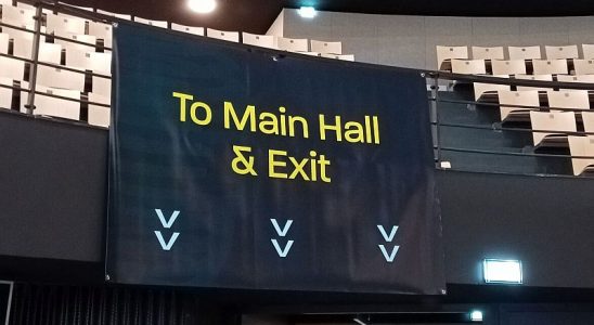 L'espace Mayenne à Laval : l'un des signalisation de sortie