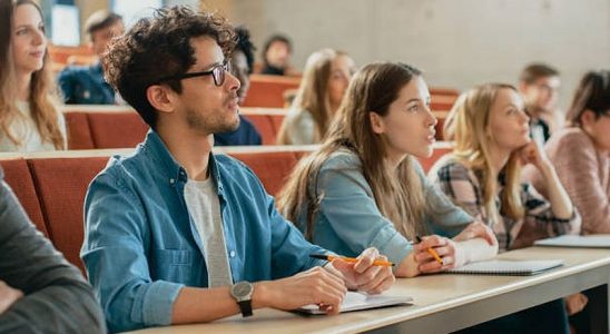Des étudiants de l'enseignement supérieurr en Mayenne - photo illustration