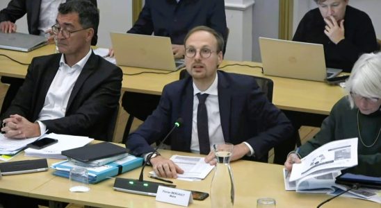 Le maire de Laval Florian Bercault lors du conseil municipal de Novembre 2025 - capture écran Youtube