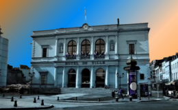 L’hôtel de ville de Laval - illustration leglob-journal.fr