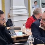 Guillaume Agostino en conseil municipal à Laval avec Kamel Ogi - © leglob-journal.fr