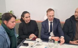 Autour de Florian Bercault trois candidats présentent leur programme - © leglob-journal.fr