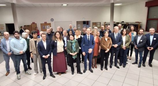 Photo de la liste de Florian Bercault aux Fourches à à Laval lors de la présentation de la liste - © leglob-journal.fr