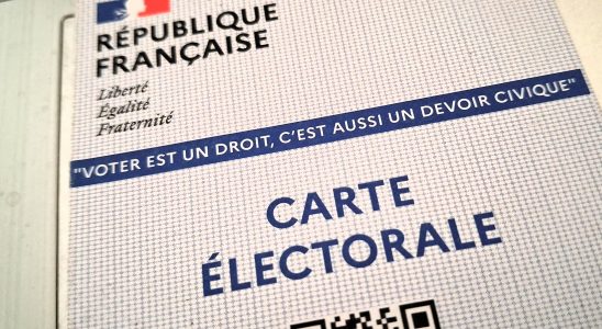 La carte d'électeur qui permet de choisir et de faire vivre la démocratie - © leglob-journal.fr