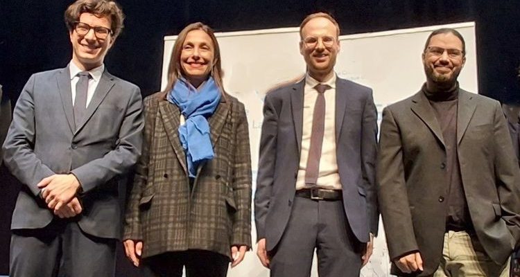 A Laval quatre des candidats en lice ayant participé à la soirée JCE - © leglob-journal.fr