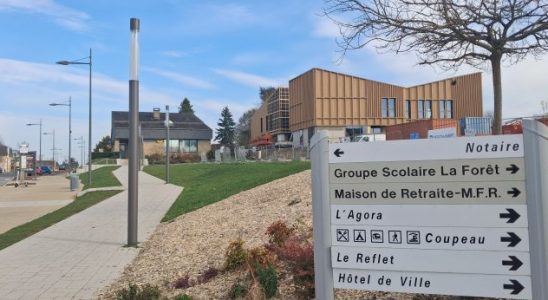 Le nouvelle hôtel de ville en construction à Saint Berthevin - © leglob-journal.fr