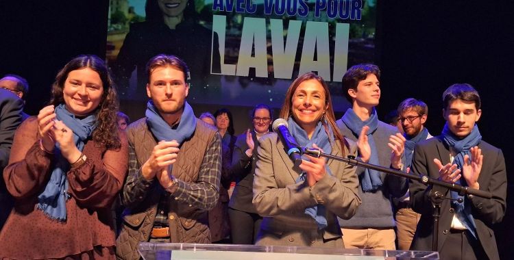 Samia Soultani-Vigneron et les jeunes pouces en politique qu'elle souhaite mettre en avant - © leglob-journal.fr 