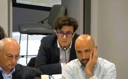 L'élu du RN au conseil communautaire prend la parole au conseil communautaire à Laval Aglo - capture écran