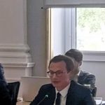 Florian Bercault, maire de Laval et son adjoint aux finances, Antoine Caplan, les deux maîtres de cérémonie de ce conseil municipal du 1er juin 2026 - © leglob-journal.fr