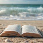 Un livre sur la plage des vacances - leglob-journal.fr
