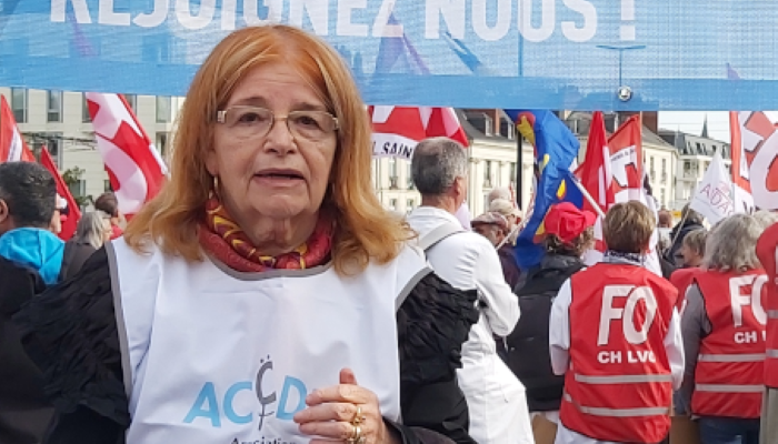 Solange Connan de l'ACCDM lors d'une manifestation récente - © leglob-journal.fr