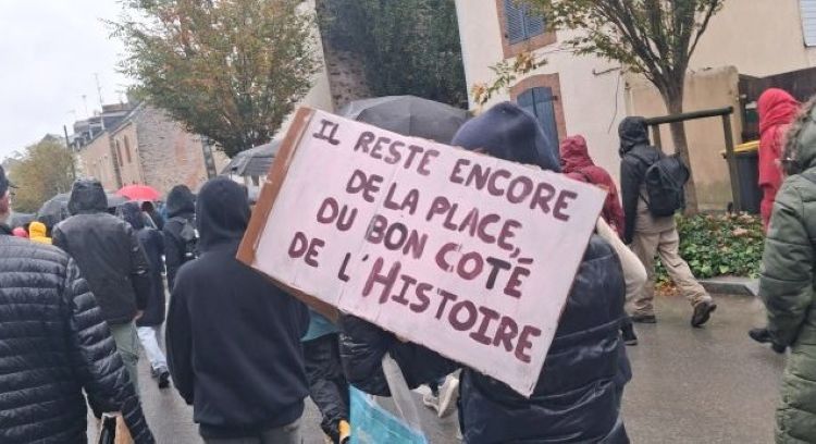 maniflycéensgiletsjaunesacte2boncotéhistoire